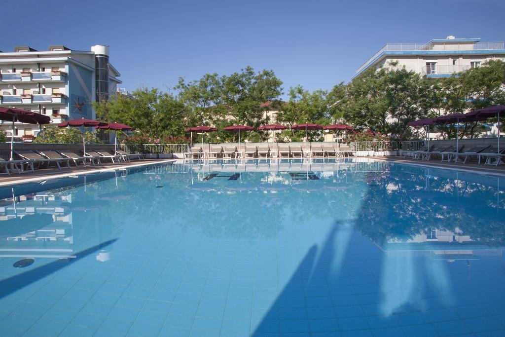 Hotel Sofia Lido di Jesolo Exteriör bild