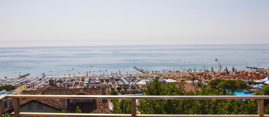 Hotel Sofia Lido di Jesolo Exteriör bild