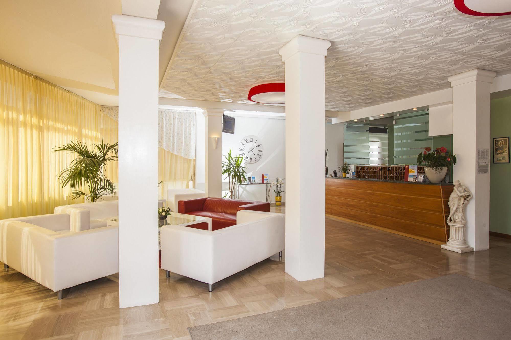 Hotel Sofia Lido di Jesolo Exteriör bild
