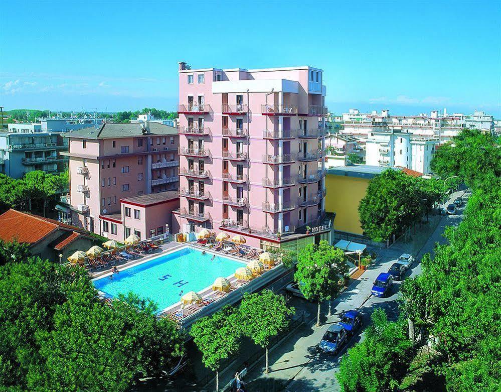 Hotel Sofia Lido di Jesolo Exteriör bild